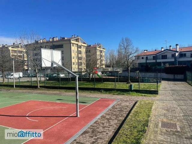 Appartamento in affitto a Valleambrosia, Rozzano