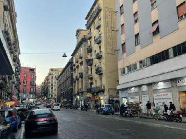 Appartamento in affitto a Municipalità 2, Campania
