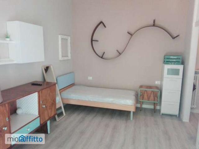 Appartamento in affitto a Casa Tossa, Voghera
