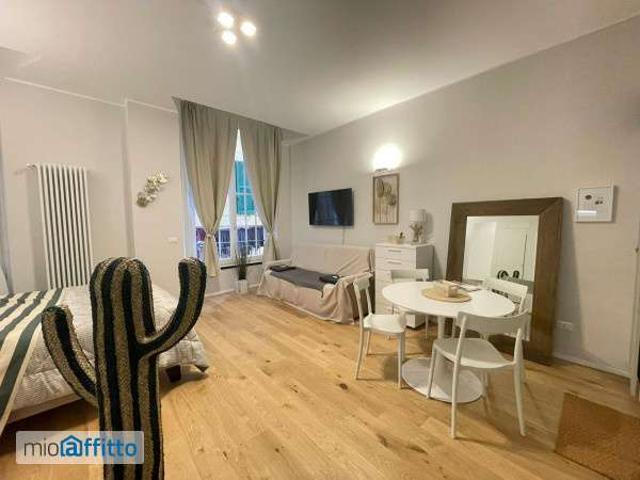 Appartamento in affitto a Centro Est, Serra Riccò