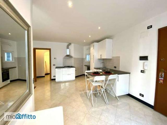 Appartamento in affitto a Centro Est, Serra Riccò