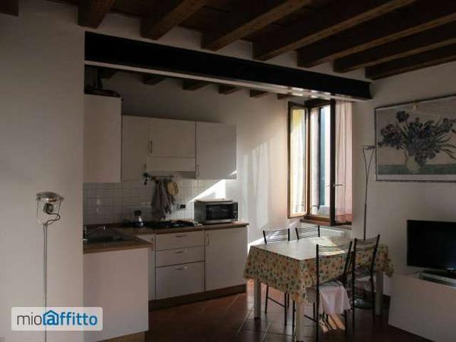 Appartamento in affitto a Centro storico, Brenzone
