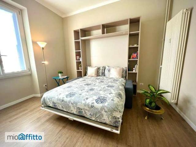 Villa Indipendente in affitto a Garegnano, Milano