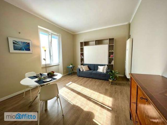 Villa Indipendente in affitto a Municipio 8 di Milano, Milano
