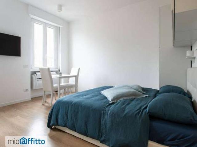 Villa Indipendente in affitto a Municipio 8 di Milano, Milano