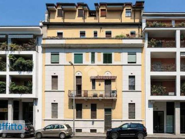 Villa Indipendente in affitto a Municipio 8 di Milano, Milano