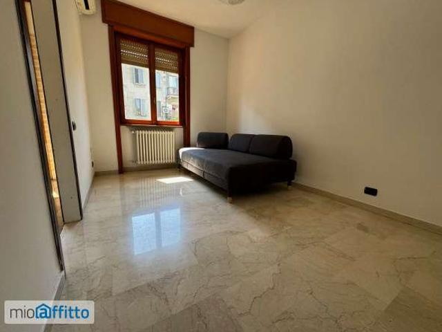 Villa Indipendente in affitto a Municipio 8 di Milano, Milano