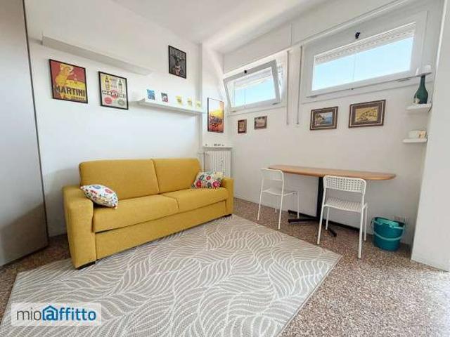 Villa Indipendente in affitto a Municipio 8 di Milano, Milano