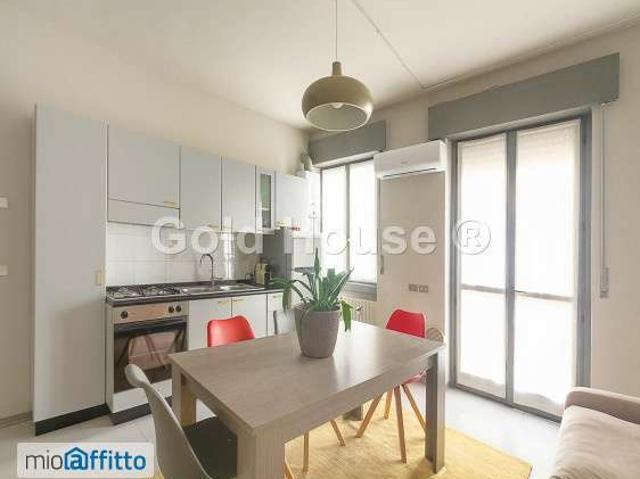 Villa Indipendente in affitto a Municipio 8 di Milano, Milano