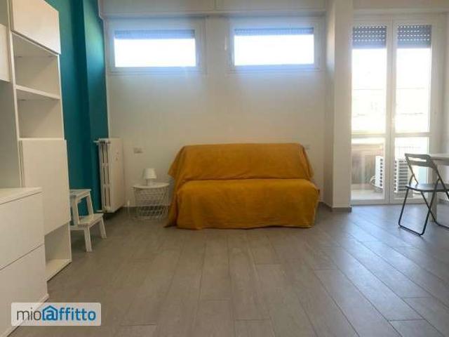 Villa Indipendente in affitto a Municipio 8 di Milano, Milano
