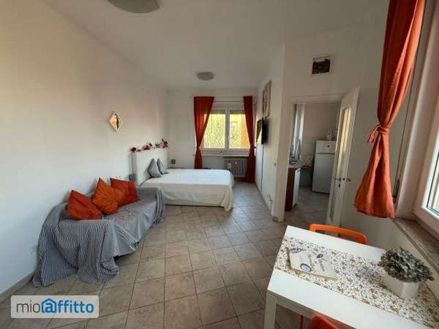 Villa Indipendente in affitto a Municipio 8 di Milano, Milano