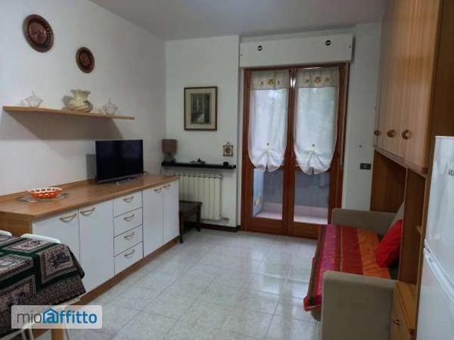 Villa Indipendente in affitto a Porta Mortara, Piemonte