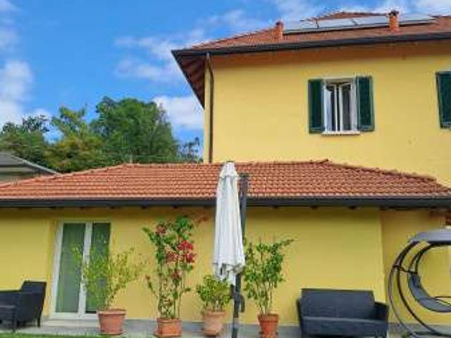 Appartamento in affitto a Comerio, Lombardia