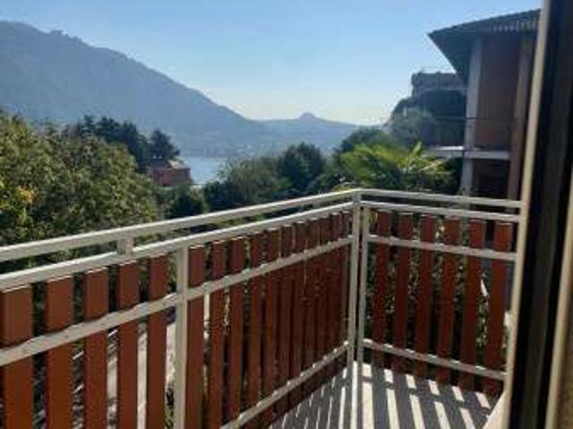 Appartamento in affitto a Roncate, Como