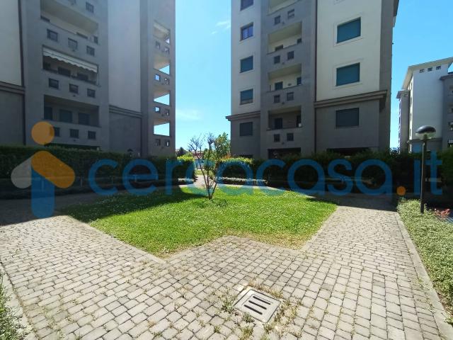Appartamento in affitto a Vergiate, Lombardia
