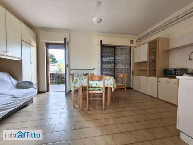 Appartamento in affitto a San Felice Del Benaco, Lombardia
