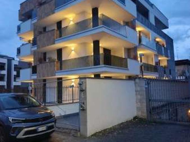 Appartamento in affitto a Villaggio Breda, Roma Capitale