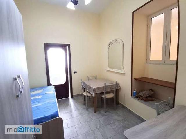 Appartamento in affitto a Municipalità 4, Campania