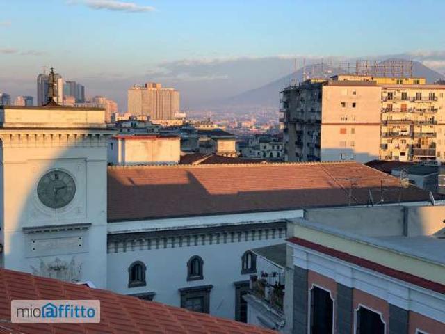 Appartamento in affitto a Municipalità 4, Campania