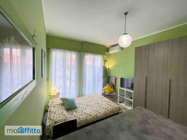 Appartamento in affitto a Circoscrizione 4, Piemonte