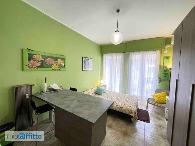 Appartamento in affitto a Circoscrizione 4, Piemonte