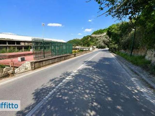 Appartamento in affitto a Coroglio, Campania