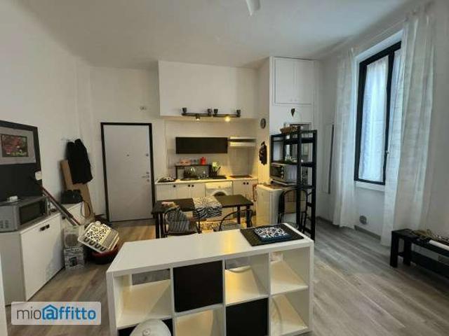 Appartamento in affitto a Municipio 7, Milano
