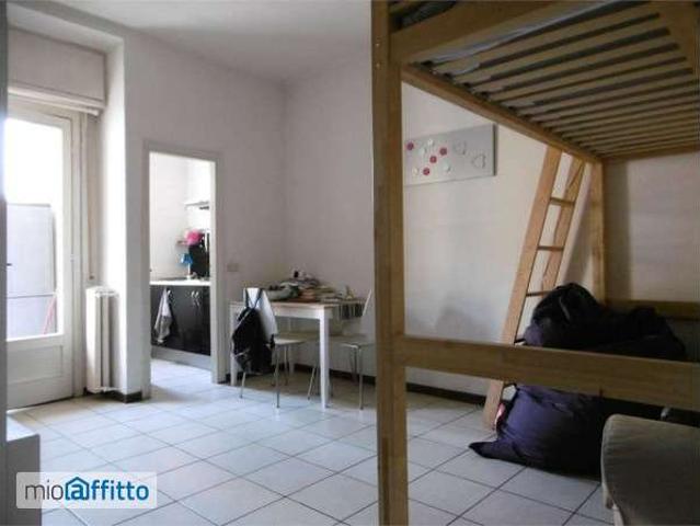 Appartamento in affitto a Municipio 4, Milano