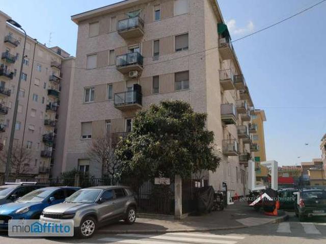 Appartamento in affitto a Municipio 4, Milano