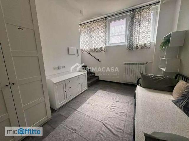 Appartamento in affitto a Municipio 4, Milano