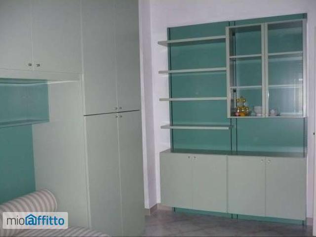 Appartamento in affitto a Municipio 4, Milano