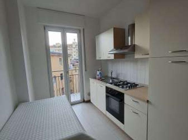 Appartamento in affitto a Municipio 9, Milano