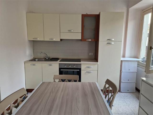 Appartamento in affitto a Borgomanero, Novara