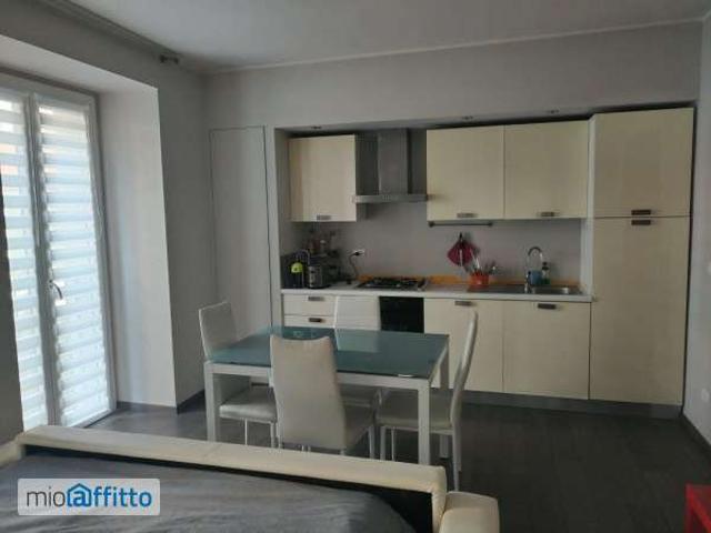 Appartamento in affitto a Rancio Superiore, Lecco