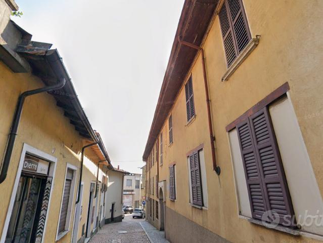 Appartamento in affitto a Voldomino, Luino