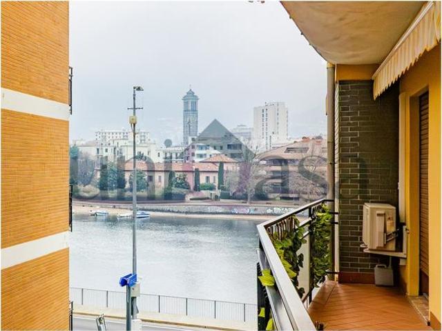 Appartamento in vendita a Malgrate, Lombardia