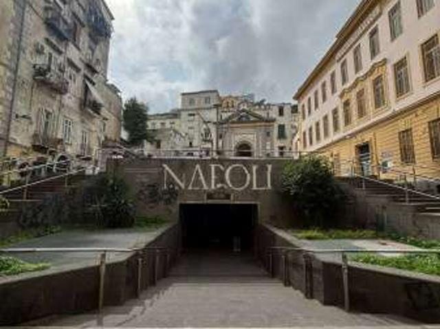 Appartamento in affitto a Municipalità 2, Campania