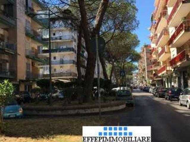 Appartamento in affitto a Municipalità 3, Campania