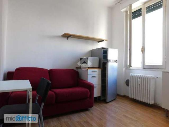 Appartamento in affitto a Municipio 6, Milano