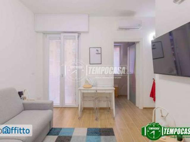 Appartamento in affitto a Municipio 9, Milano