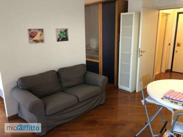 Appartamento in affitto a Triante, Monza