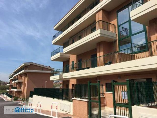 Appartamento in affitto a Centroni, Roma Capitale