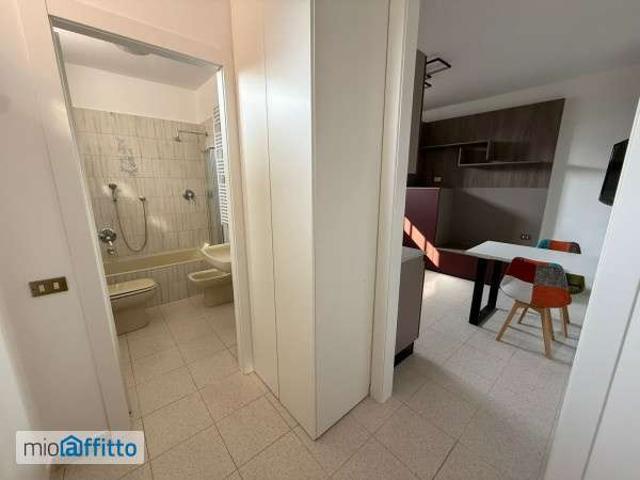 Appartamento in affitto a Uboldo, Lombardia