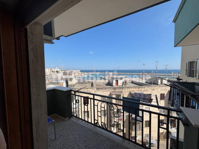 Appartamento in affitto a Puglia, Barletta-andria-trani