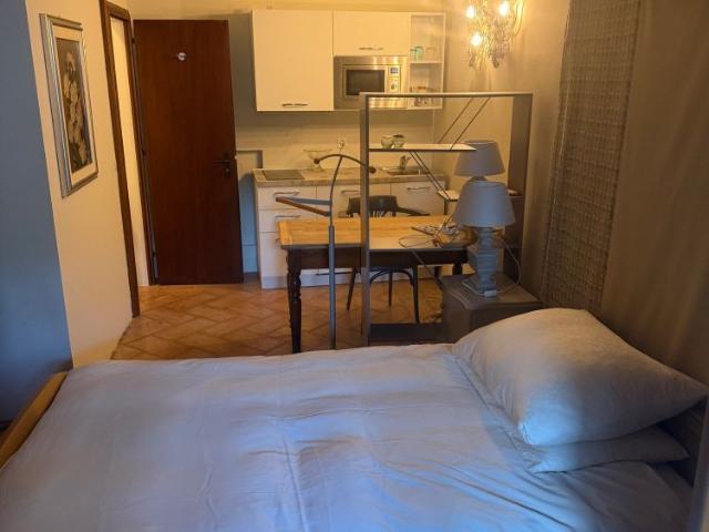 Apartment mieten in Agra, Collina d'Oro