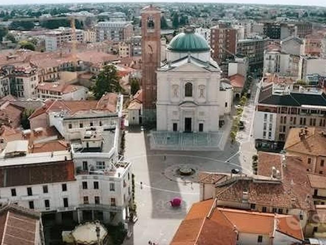 Appartamento in affitto a Centro, Gallarate