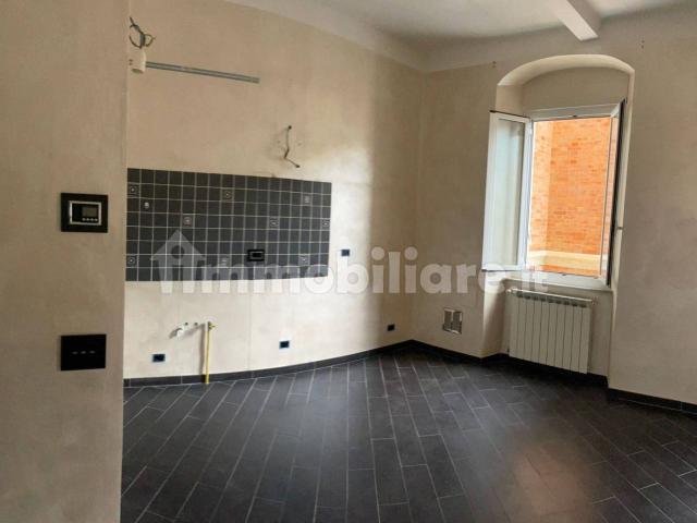 Appartamento in affitto a Fabbrica, Carrara