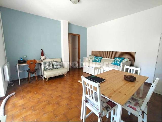 Appartamento in affitto a Challand Saint Anselme, Aosta