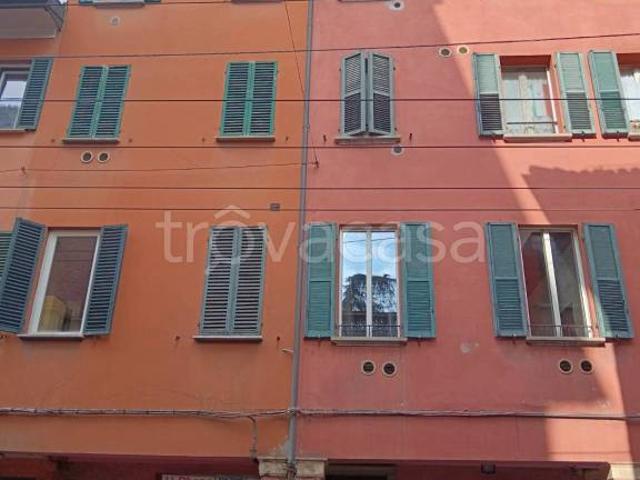 Monolocale in affitto a Bologna, Reggio Emilia