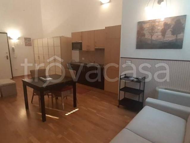 Monolocale in affitto a Bologna, Reggio Emilia